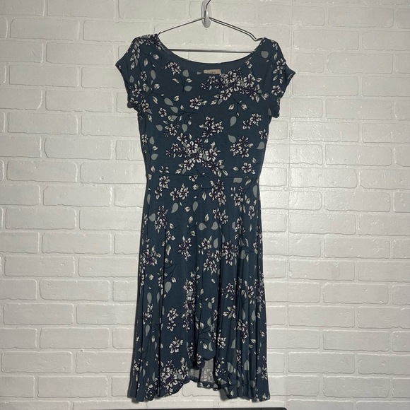 LOFT Dresses & Skirts - LOFT Dress Blue Floral Fit Flare A Line Short Cap Sleeve Dress Flowy Small